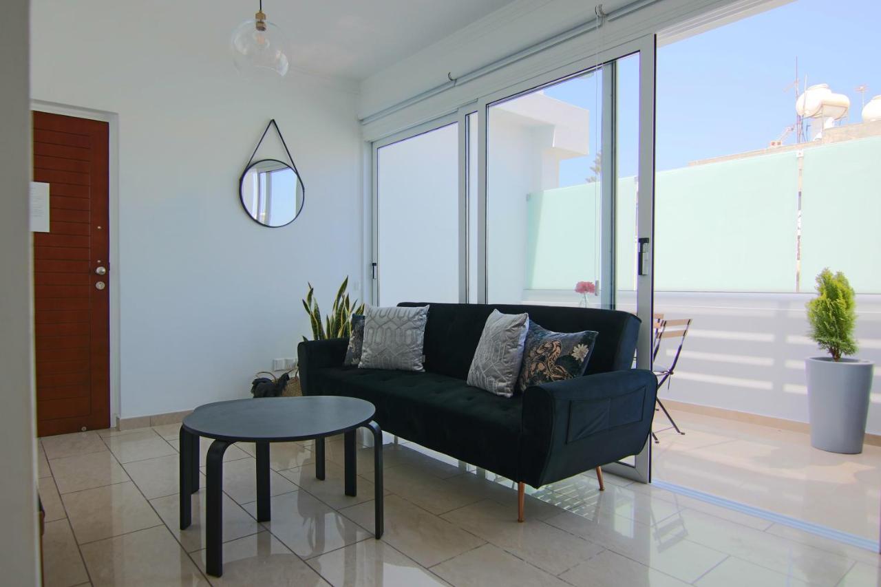 Phaedrus Living: Seaside Luxury Flat Lighthouse 62 Apartment Paphos Exterior foto